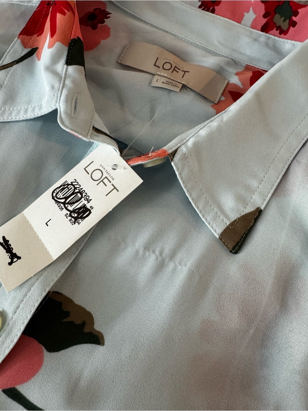 NWT LOFT Light Blue Floral Button-Up Blouse - Picture 5 of 7